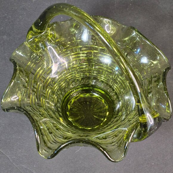Vintage MCM Green Art Glass Basket Weave Pattern Design & Ruffled Edge *READ* - Picture 8 of 11